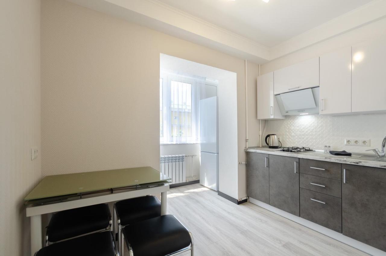 Artal Apartment On Obolonskyi Avenue 16 Киев Экстерьер фото