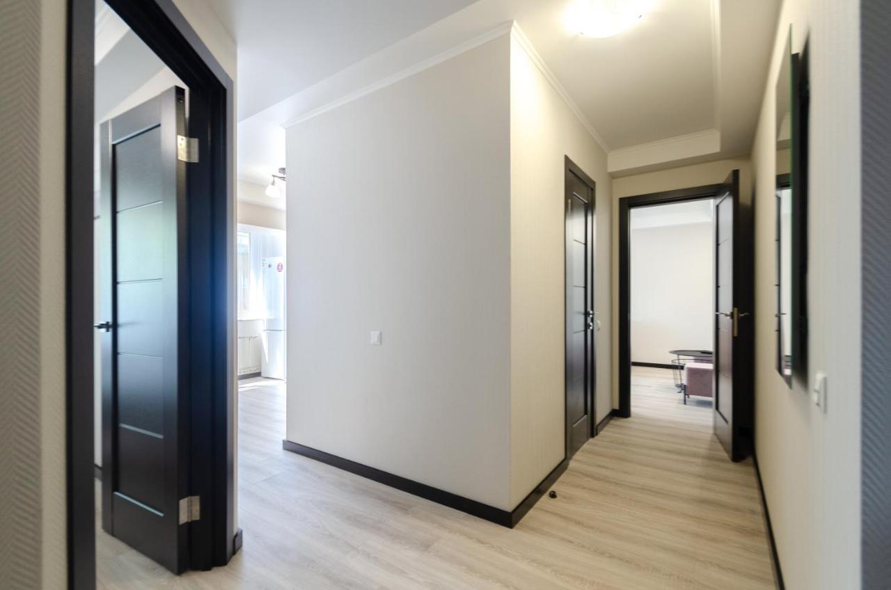 Artal Apartment On Obolonskyi Avenue 16 Киев Экстерьер фото