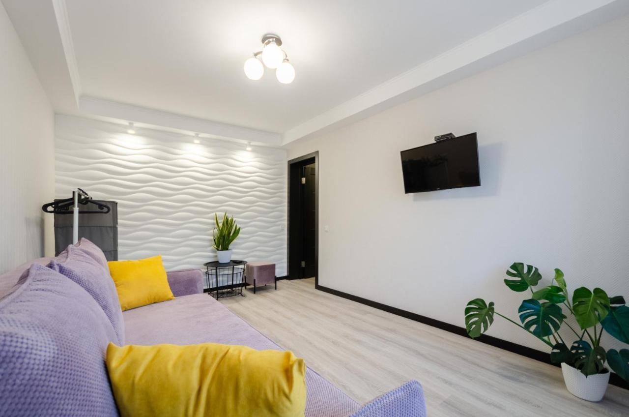 Artal Apartment On Obolonskyi Avenue 16 Киев Экстерьер фото